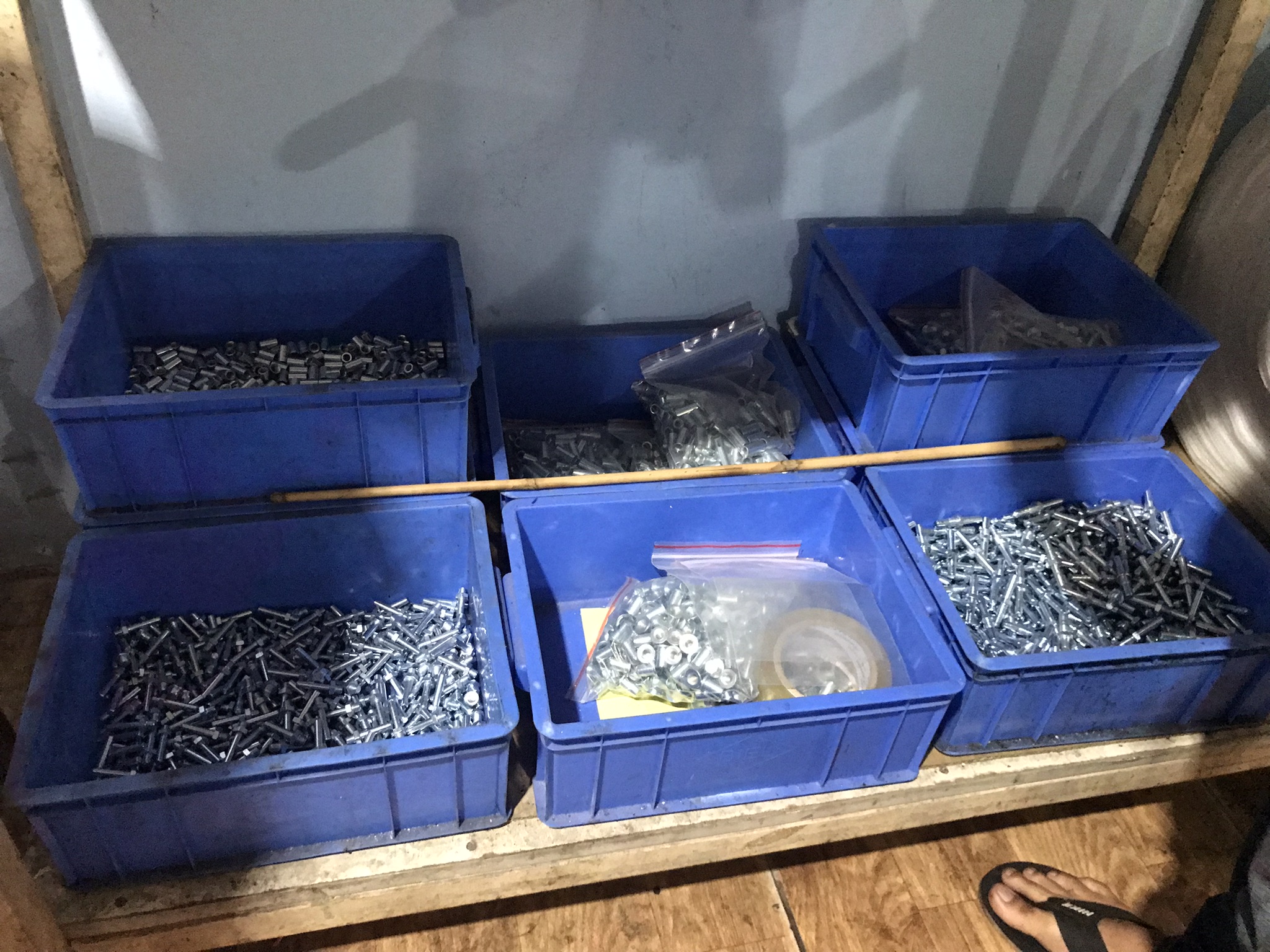 Screws (2).JPEG